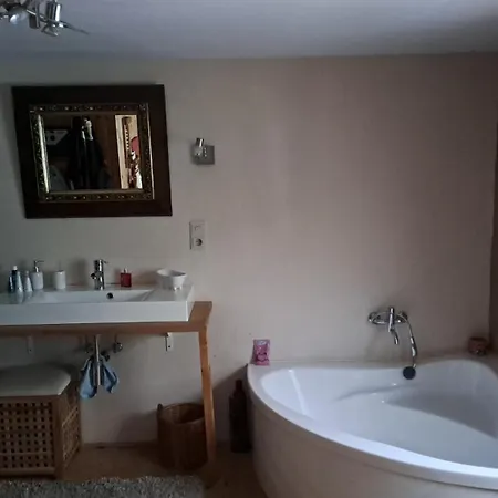 Apartmenthaus Mit Sauna Und Whirlpool Krefeld Exterior foto