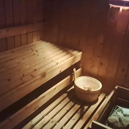 Apartmenthaus Mit Sauna Und Whirlpool Krefeld Exterior foto